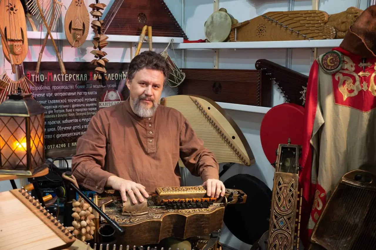 РусАртСтиль – 10-ая юбилейная выставка-ярмарка народных мастеров, художников и дизайнеров России