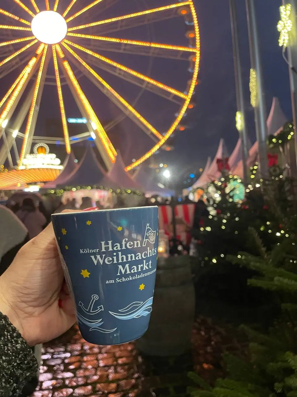 Ярмарка с гастрономическими изысками и гадалкой