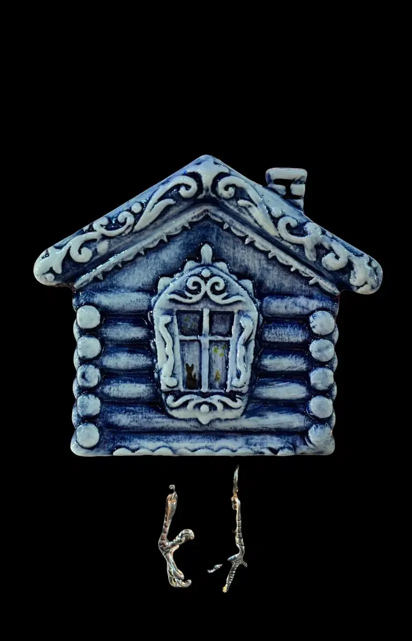 Дома. Но внутри дома тоже должно быть стильно и уютно