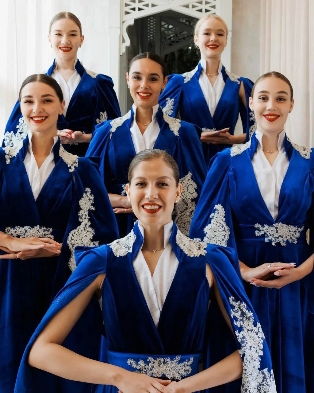 Грузинское застолье, Дед Мороз и подарки: новогодние корпоративы в «Большом Грузинском»