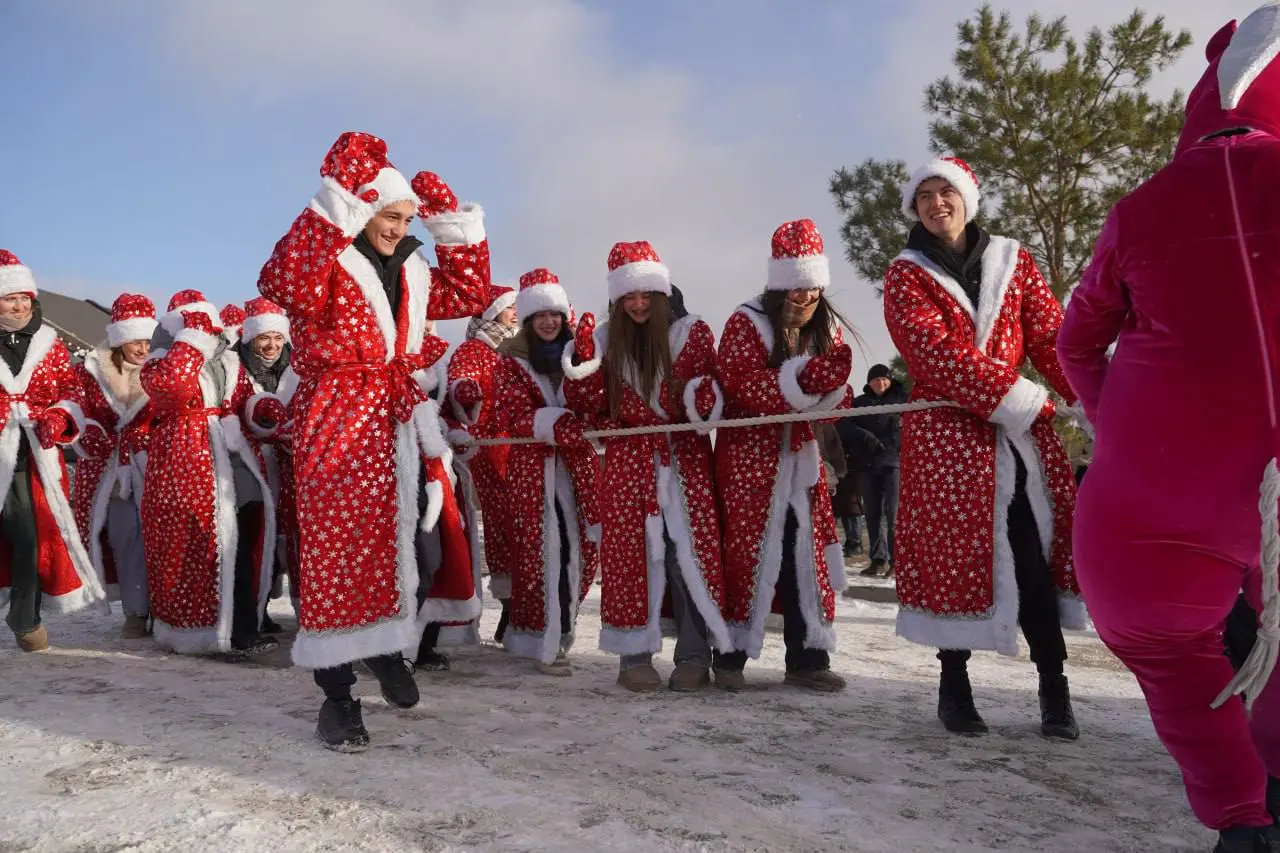 Праздник к нам приходит