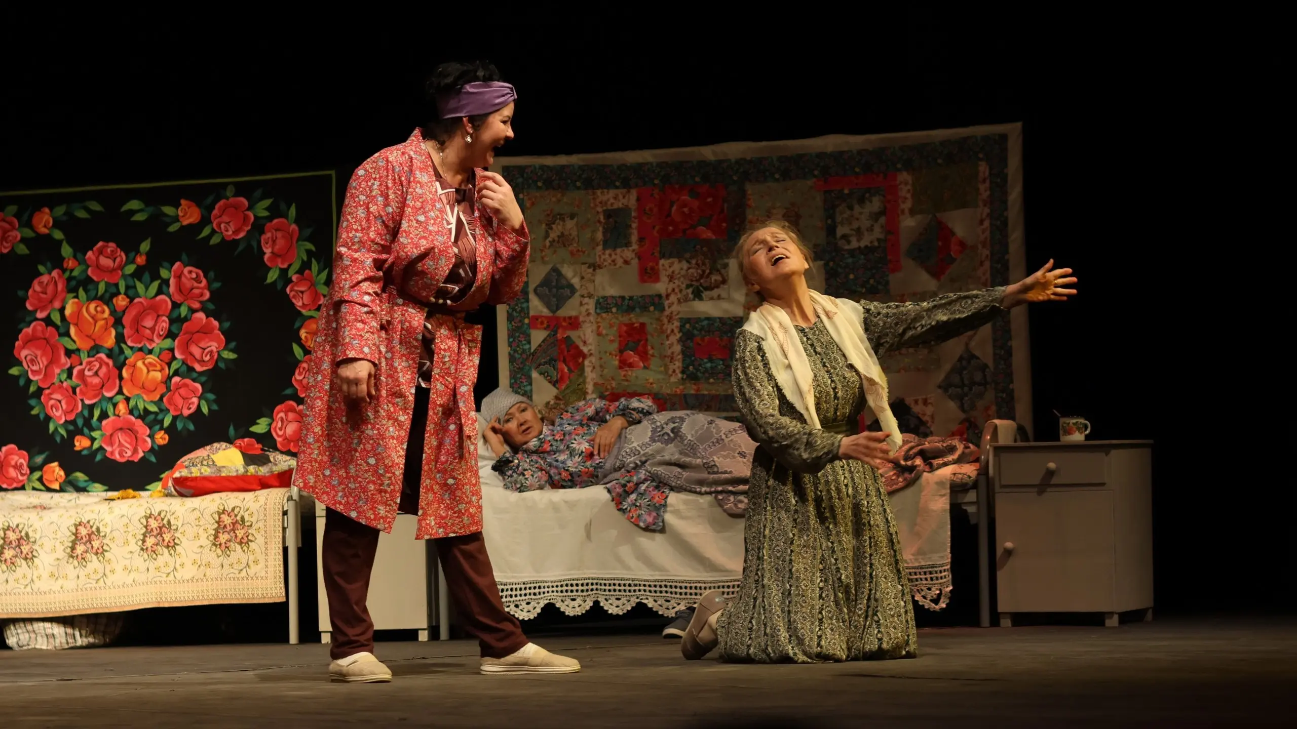 Карчӑксем качча каяҫҫӗ / Выходили бабки замуж