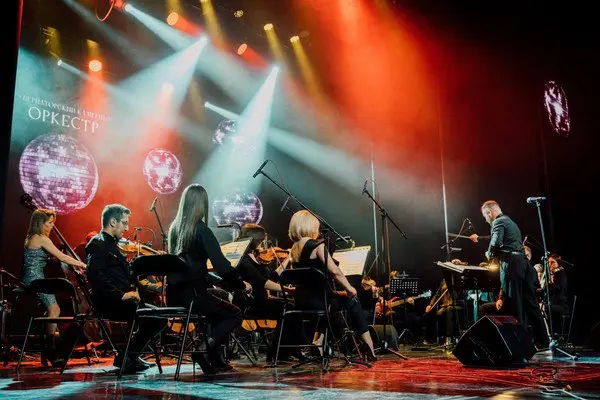 Легендарные хиты СССР и зарубежья