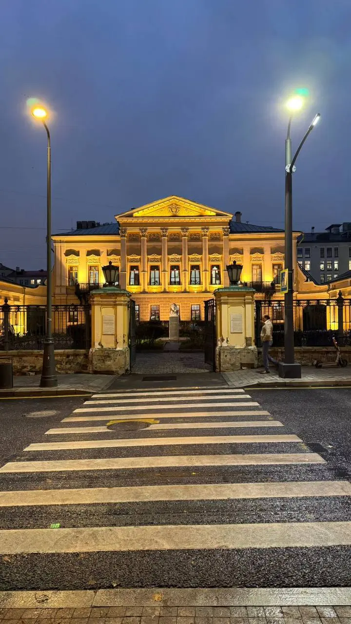 ВЕЛИКОЛЕПНАЯ ПРЕМЬЕРА: ЭКСКУРСИЯ В УСАДЬБУ МАМОНТОВЫХ