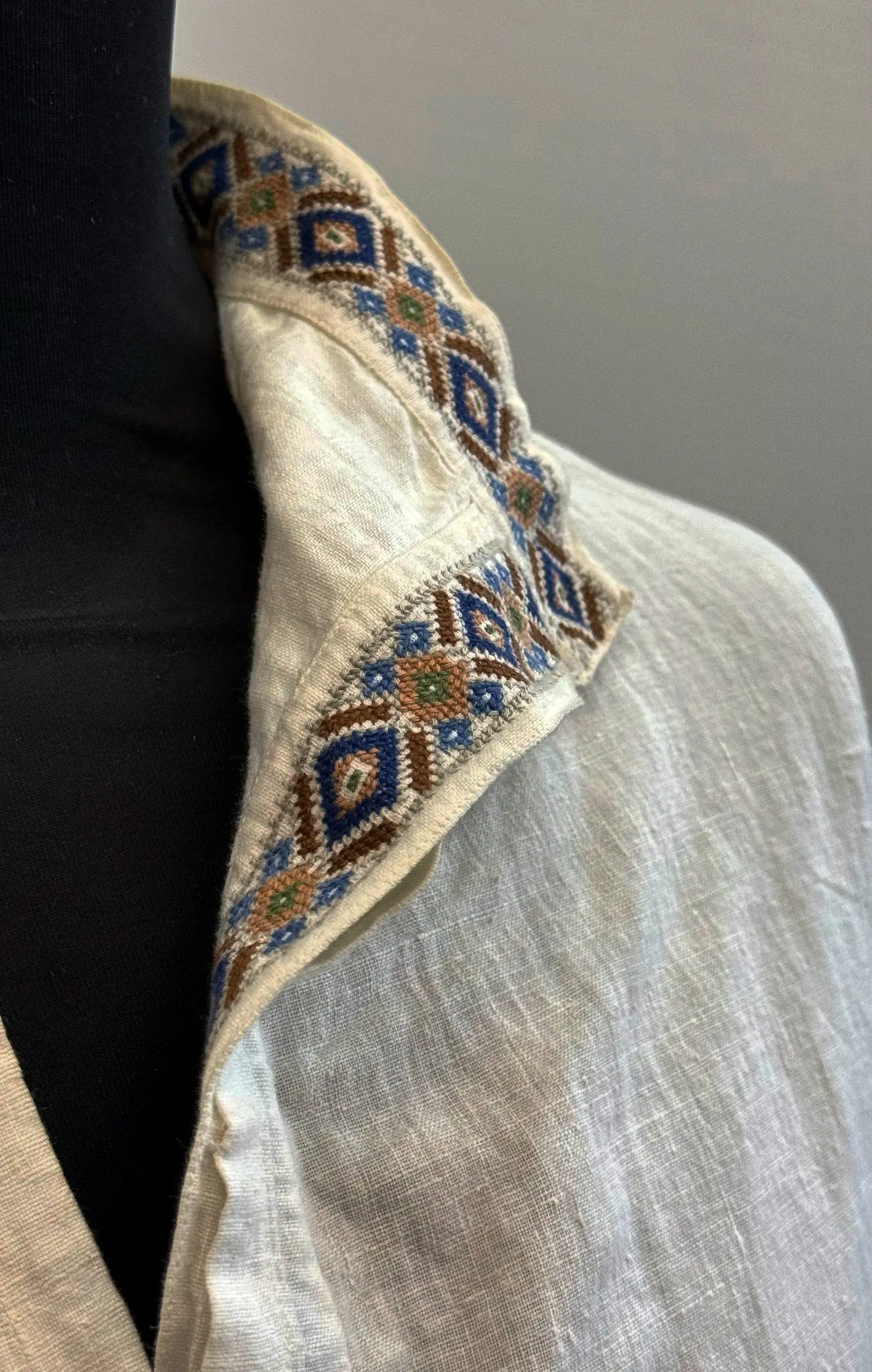 Монтаж выставки «Сущности. Мифология самарских народов»