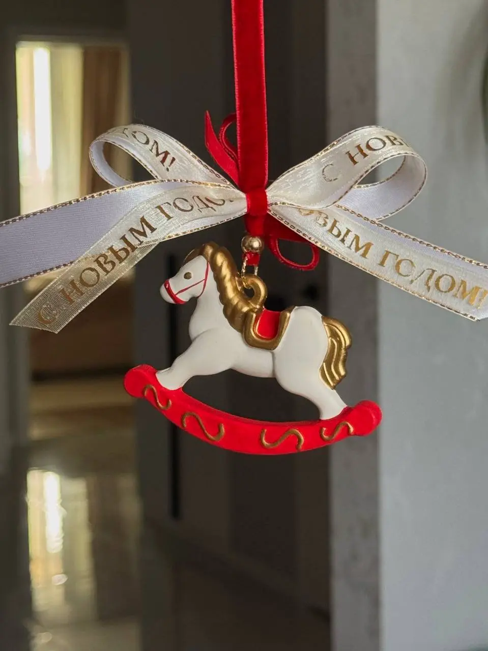 Роспись ёлочных игрушек из гипса