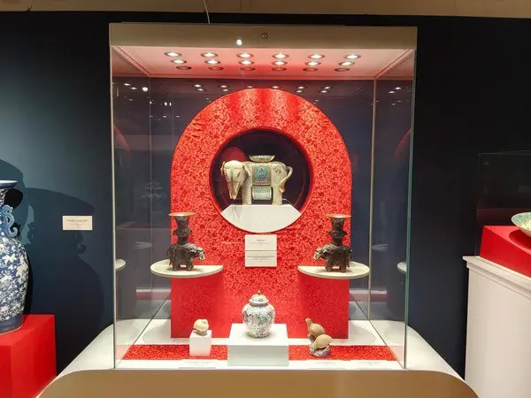 Выставка "Пять символов счастья. Благопожелания в китайском искусстве XVII–XX веков"