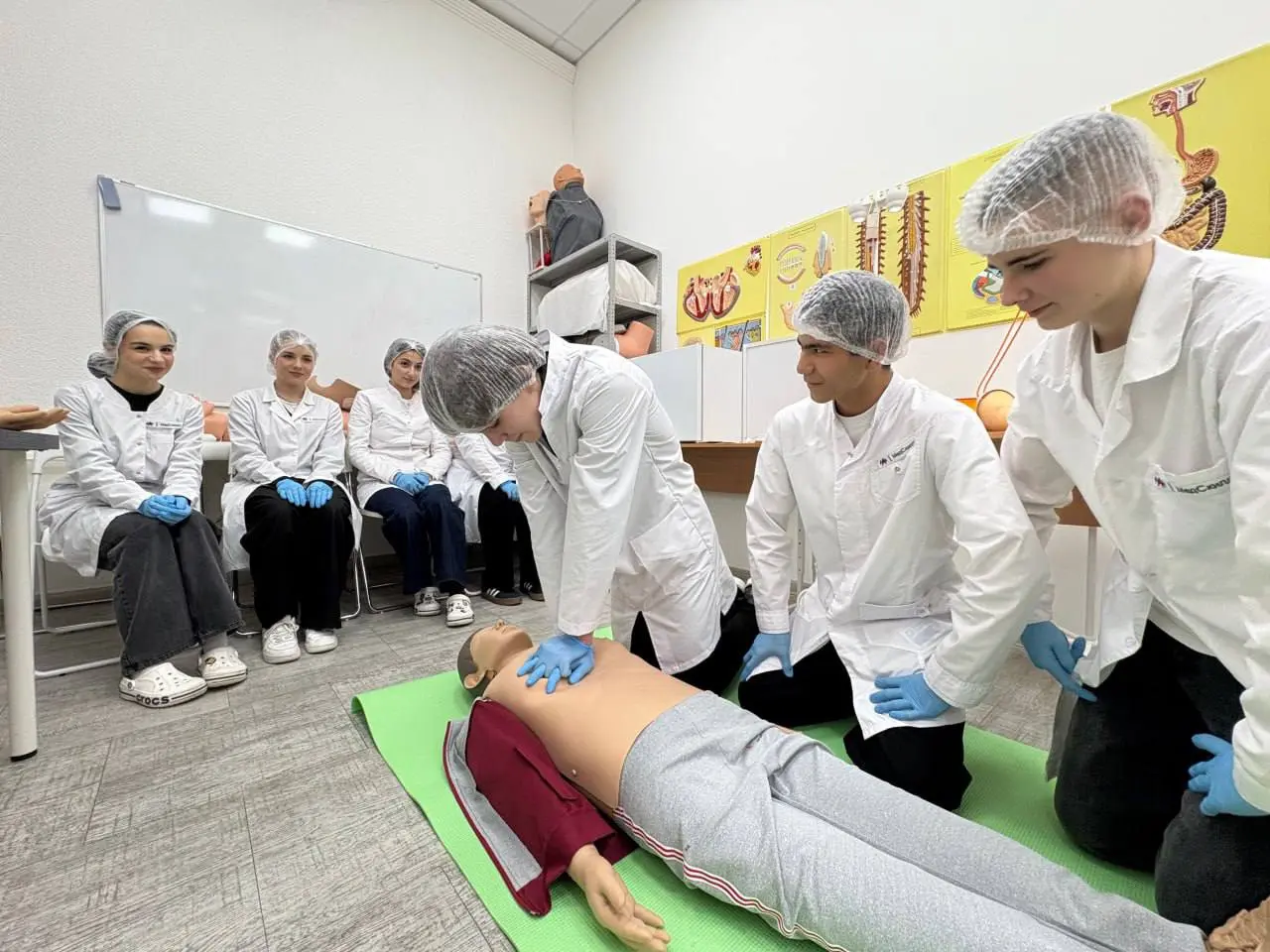 Как стать медработником без ОГЭ и ЕГЭ в Ростове-на-Дону?