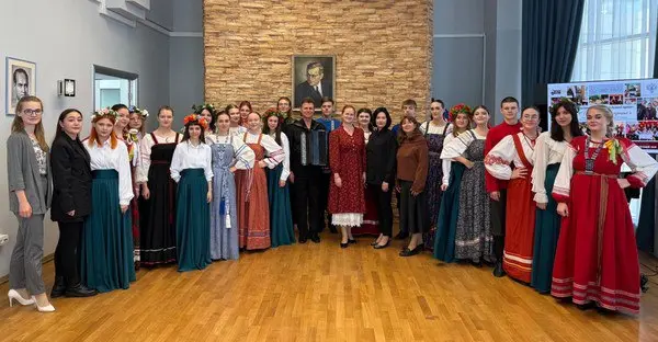 Круглый стол "Роль народной песни в сохранении исторической памяти"