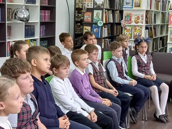 Литературная гостиная "С любовью о маме"