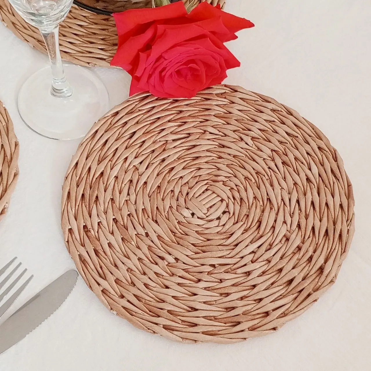 ПЛЕТЕНИЕ ИЗ БУМАЖНОЙ ЛОЗЫ