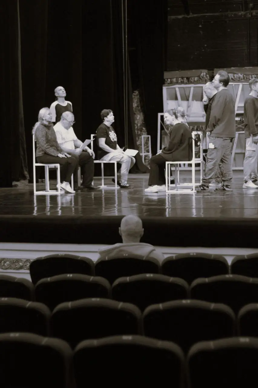 пластического спектакля "Дама с собачкой" в постановке Александра Пучкова