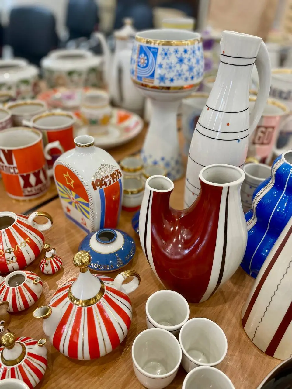 Планы на вечер: лекция Фарфорист. Николай Иноземцев