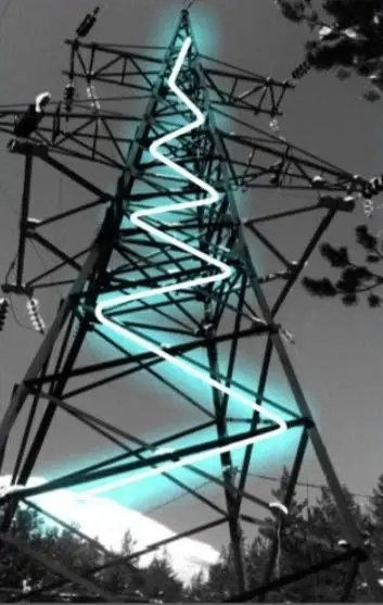 Неон и искусство: новая выставка Ольги Резановой в Тарусе