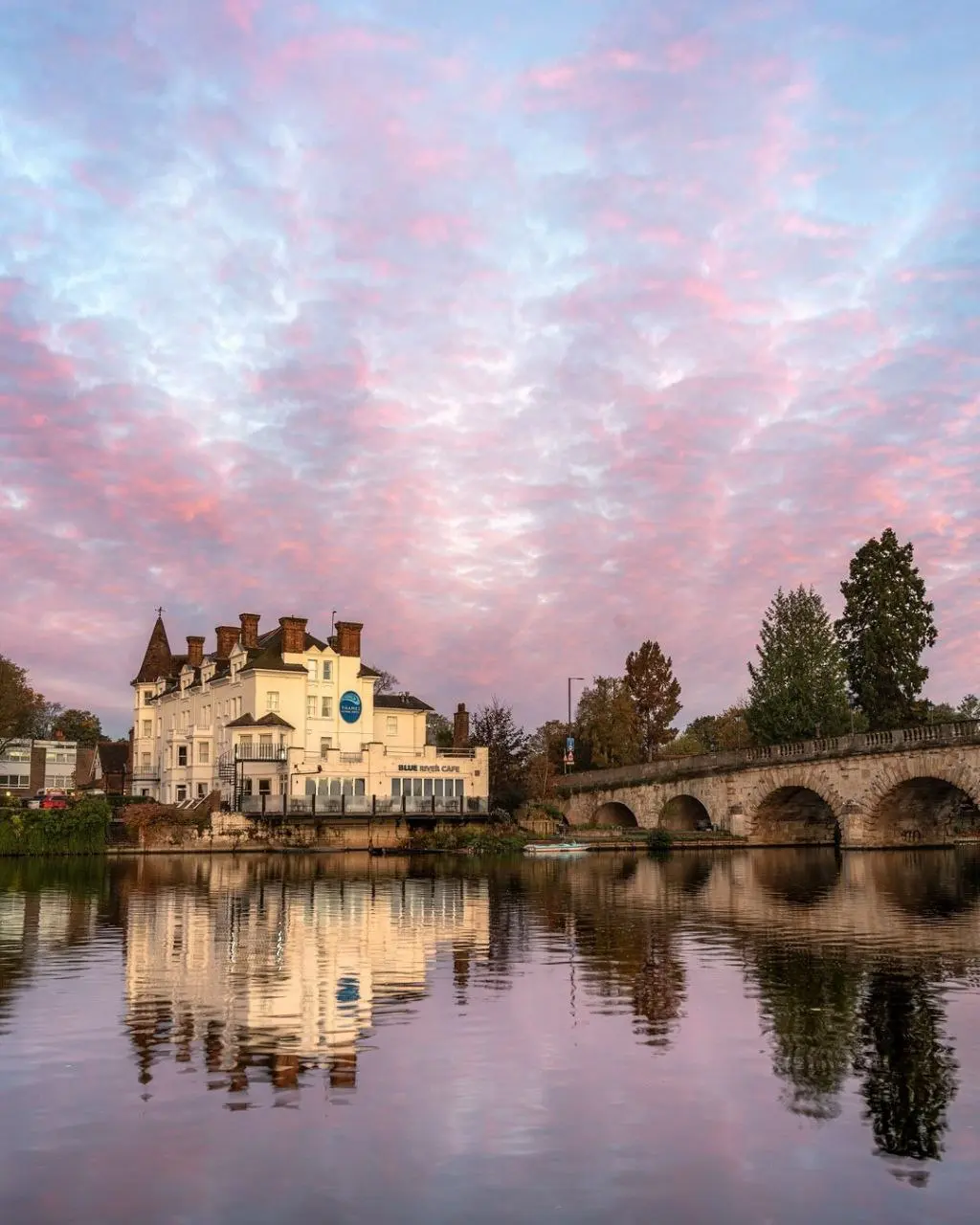 River Arts Club — викторианское поместье на берегу Темзы