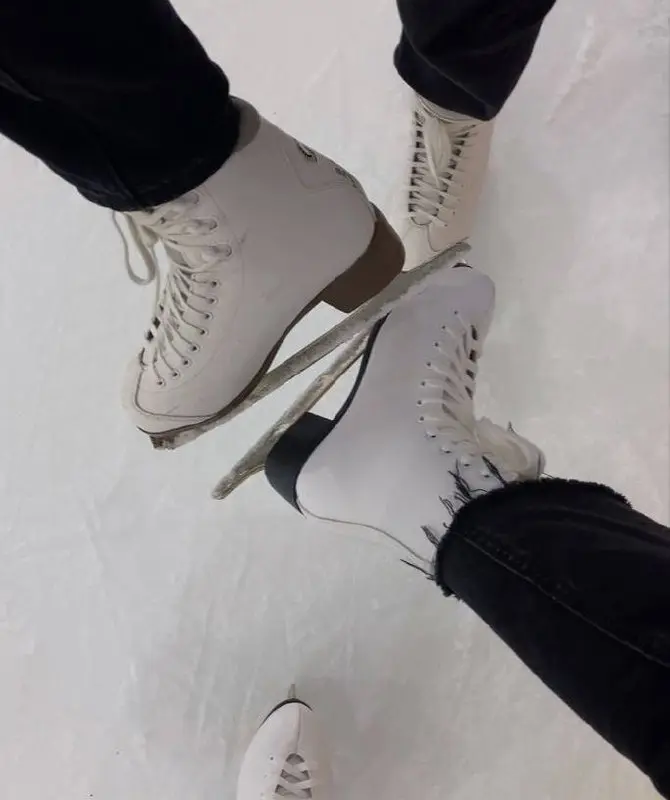 Уже в эту субботу в Казани откроется каток на стадионе «Ракета» в Дербышках. Массовые катания в субботу и воскресенье с 17:00