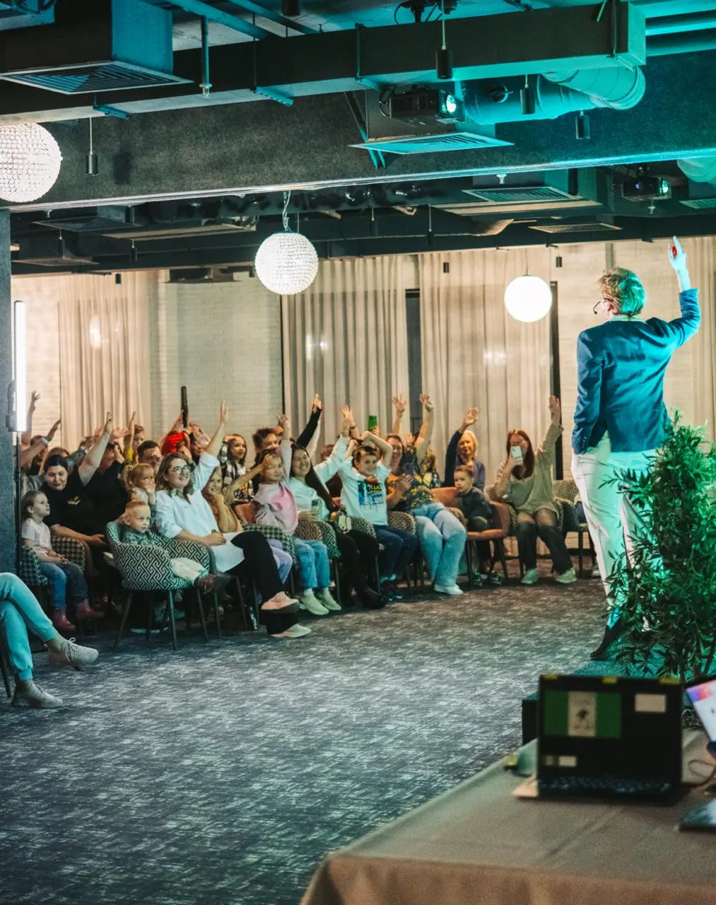 Семейное шоу фокусов Кости Загузина в АндерСон