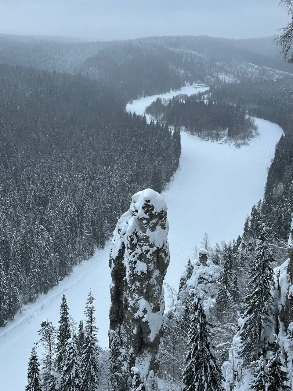 Пермский край зимой: поездка на снегоходах по Перми и краю