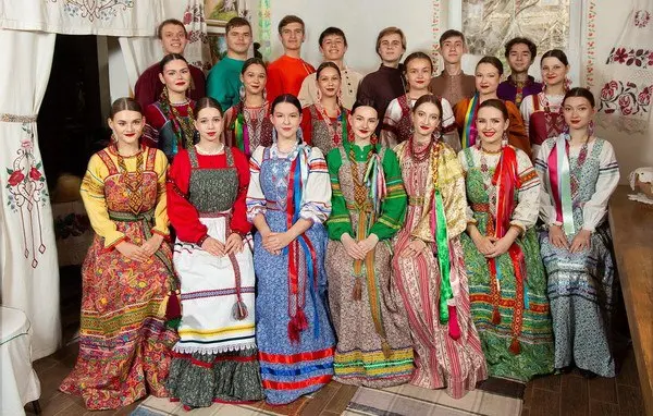 Во горенке, во новой