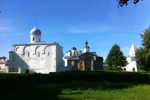 Великий Новгород: автобусная экскурсия из Санкт-Петербурга