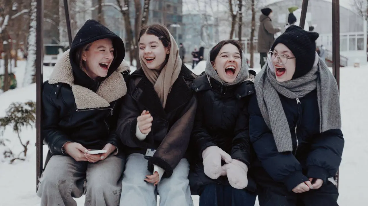 КАНИКУЛЫ В NEVERMORE