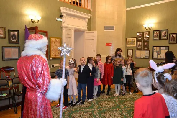 Новогодний утренник "В гости к Деду Морозу"