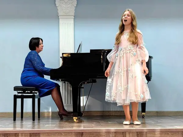 В кругу своих