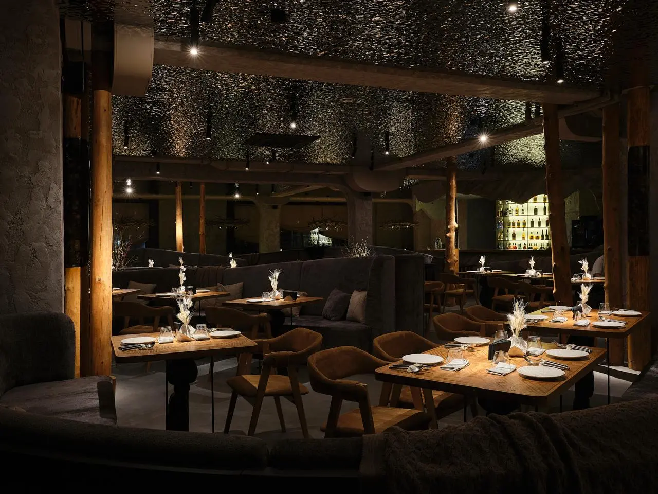 Гостьевой ужин с Виктором Белеем в иркутском ресторане «Ламу»