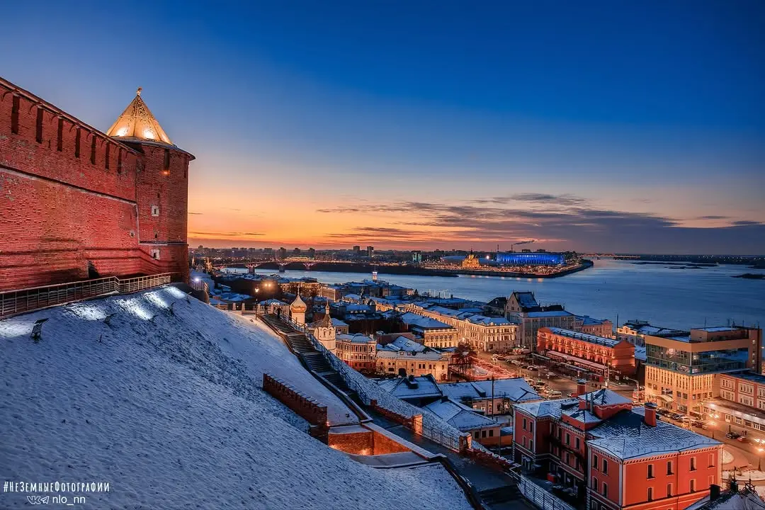 Закат у стен Нижегородского Кремля