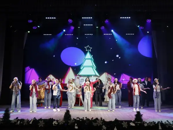 Новогодний праздничный концерт "Все про Новый год"