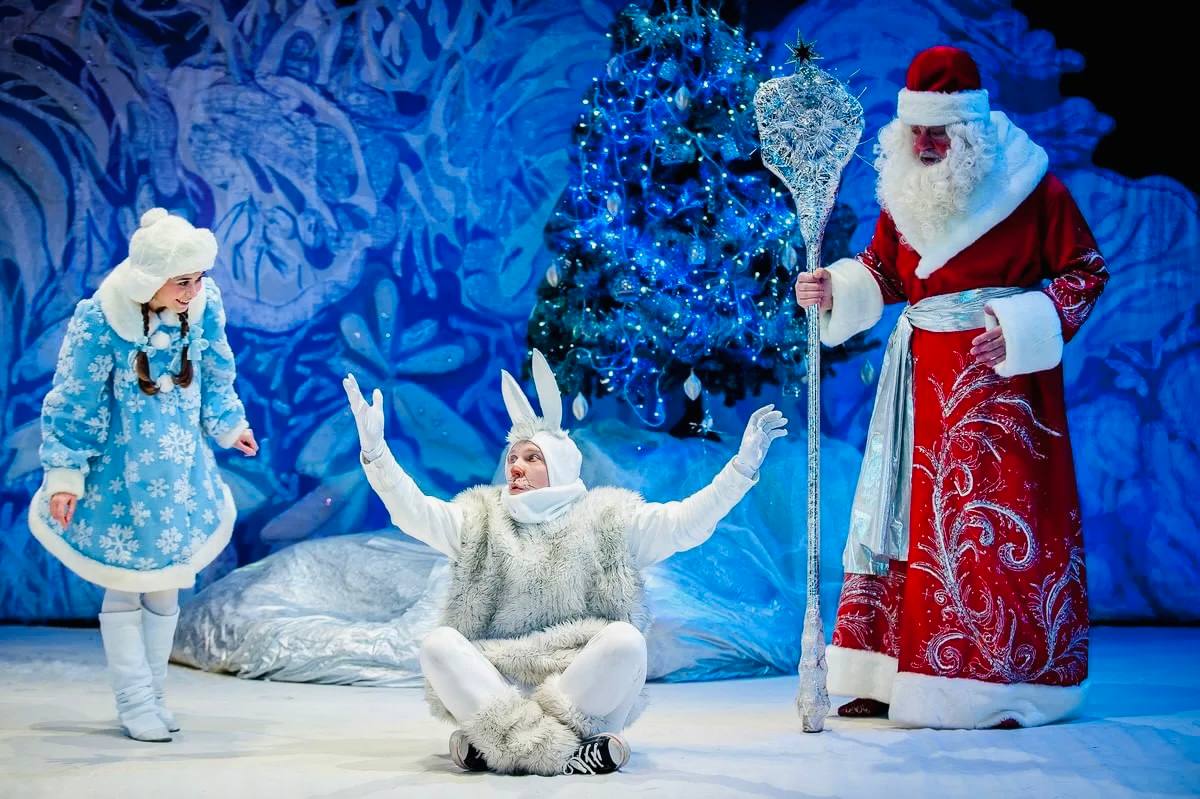 БЕСПЛАТНАЯ шоу-программа «История о том, как Дед Мороз и Снегуша чудо вырастили»