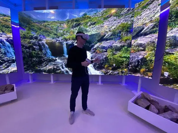 Экскурсия "Мир динозавров"