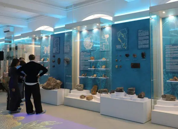 Тематическая экскурсия "По следам древних морей"