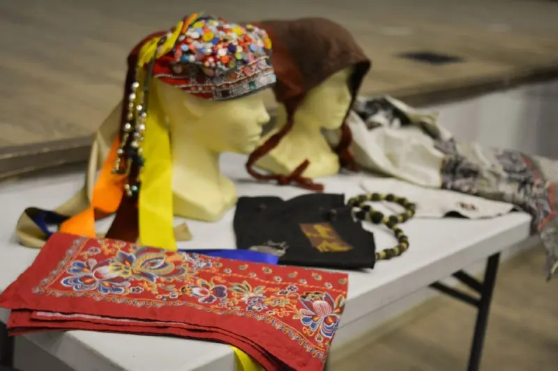 Презентация народного костюма в Тарусе