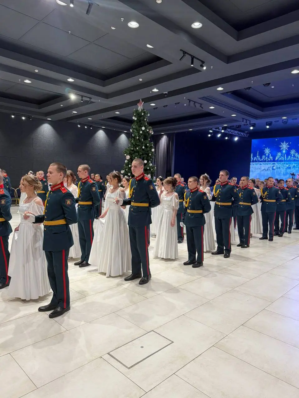 Международный Кремлевский благотворительный кадетский бал