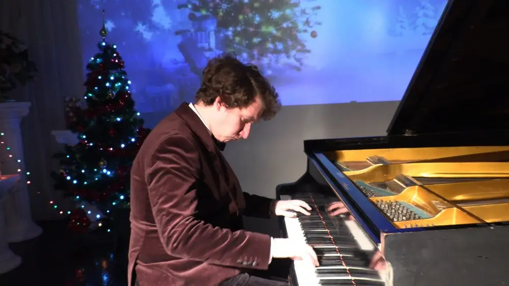 "Вихри вальса" фортепианный концерт