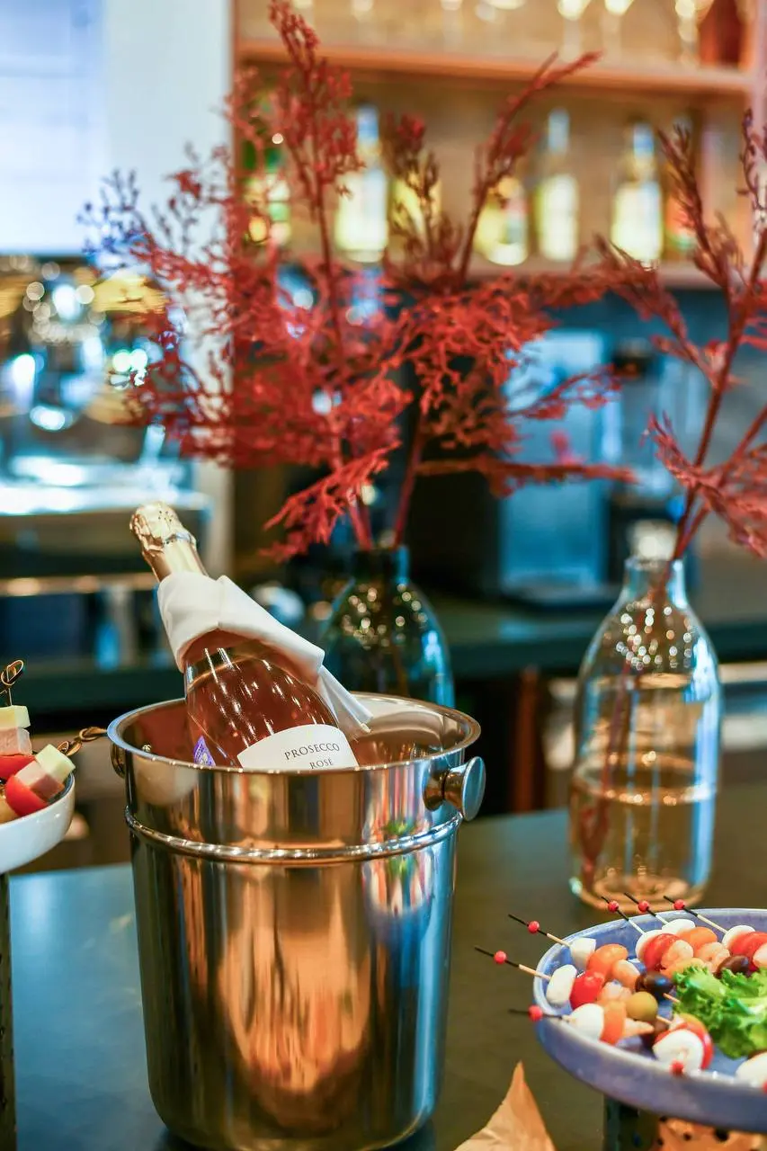 Старт новогодних корпоративов