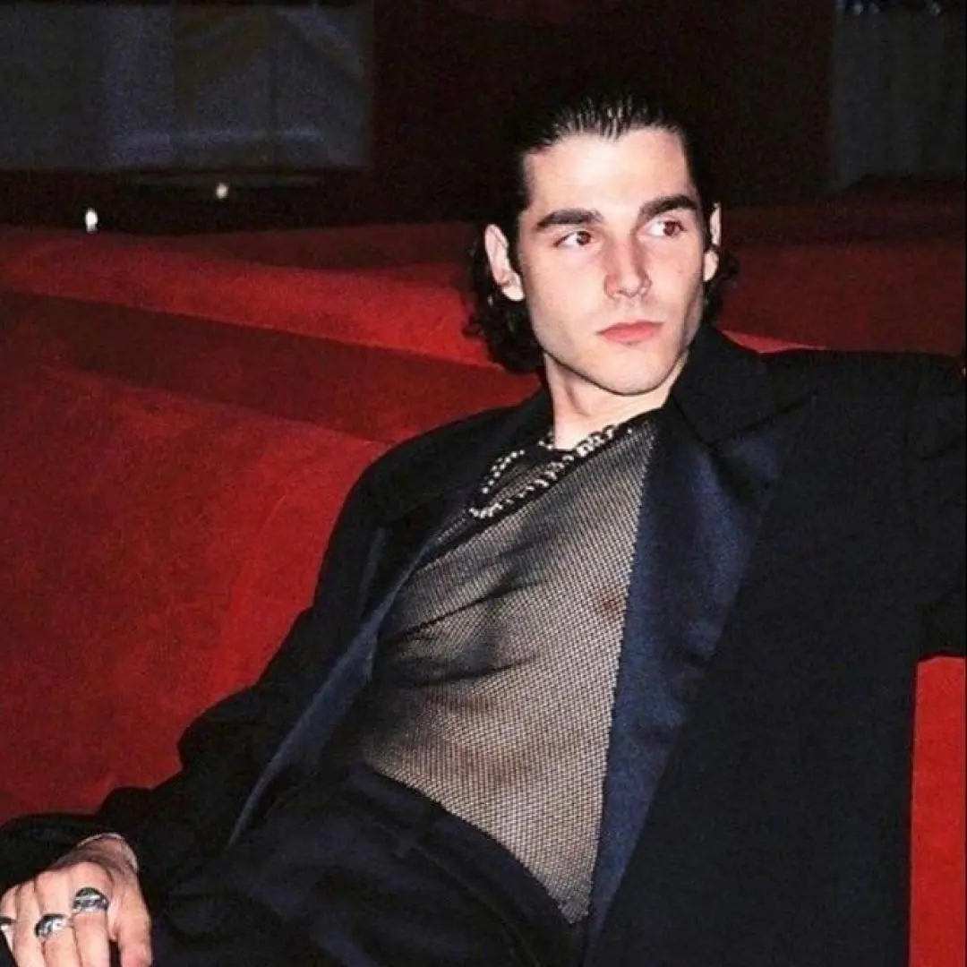 Black Tie × Casual Unicorn