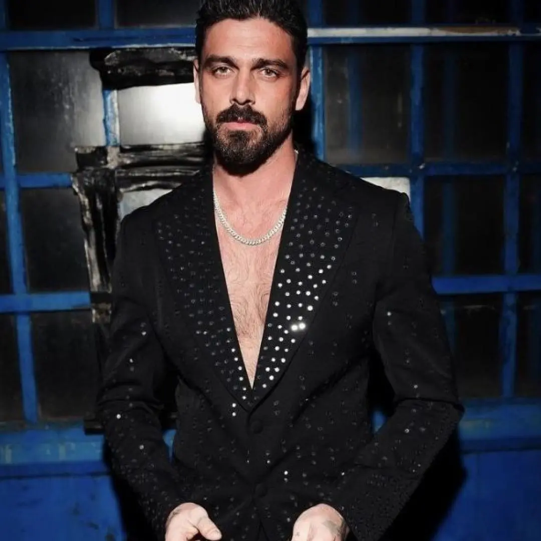 Black Tie × Casual Unicorn