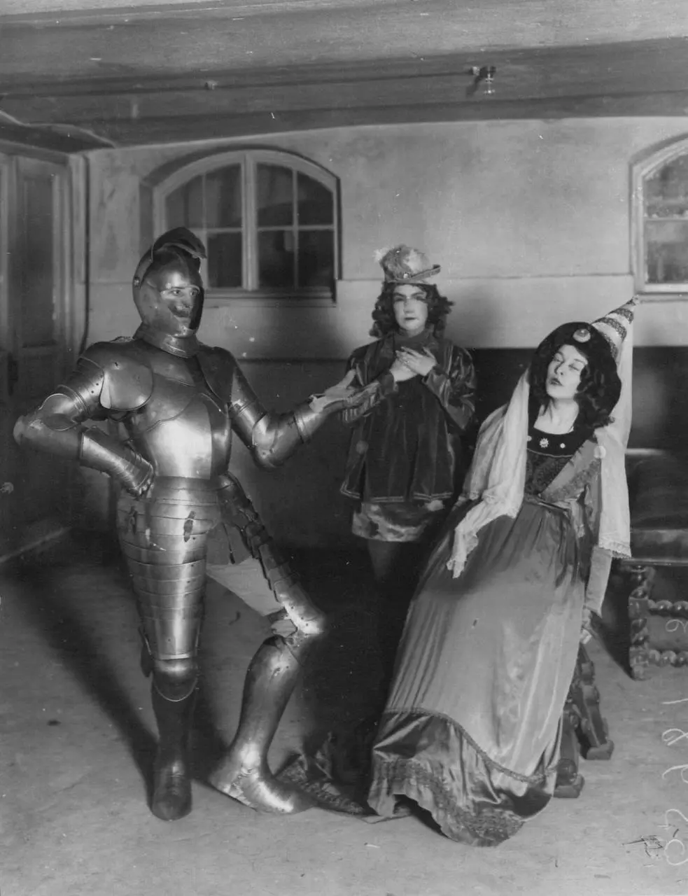 Лекция в день рождения Кабаре