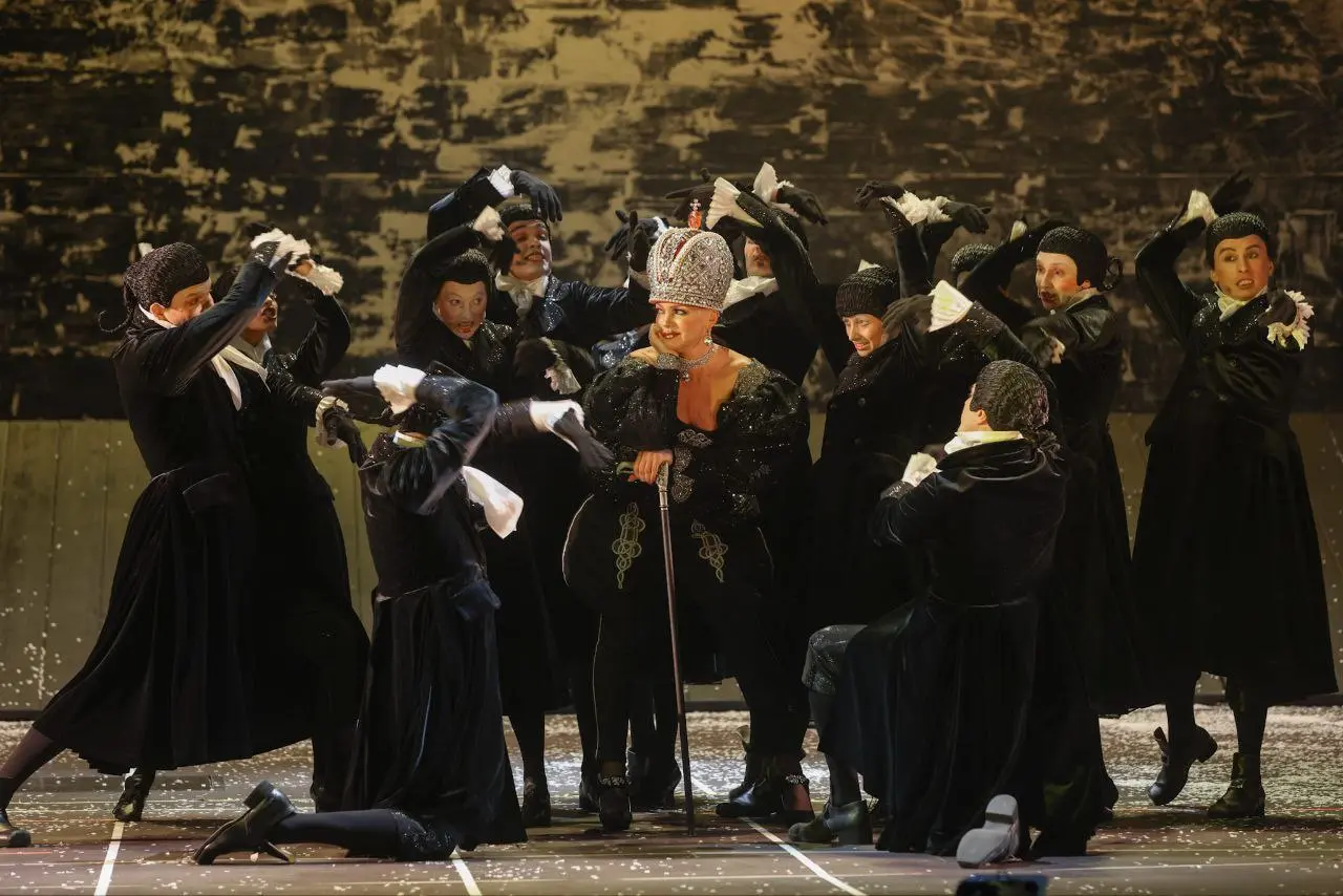 ОРЁЛ И ВОРОН