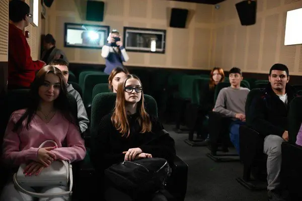 Показ документального фильма "По-взрослому. Валентин"