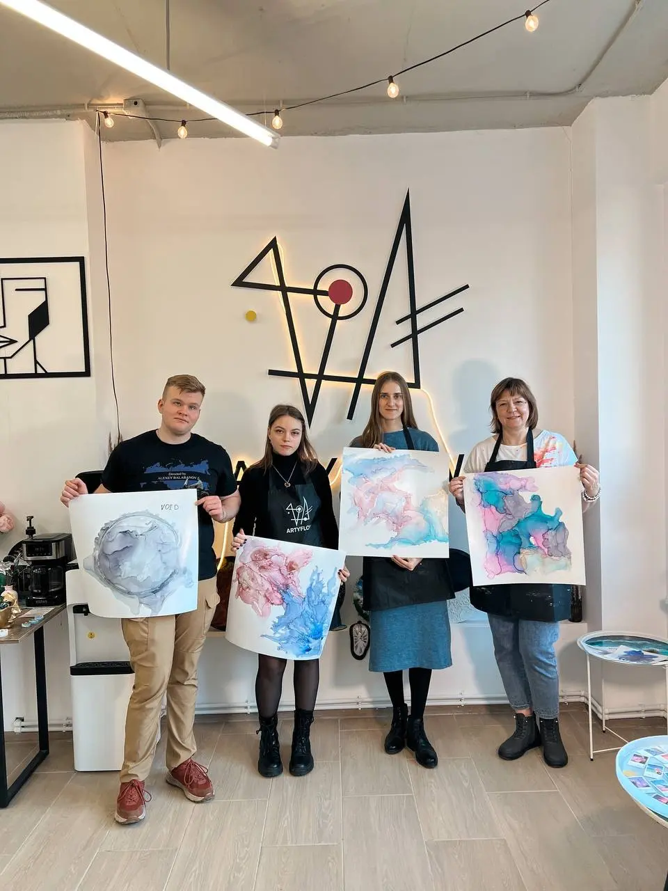 Медитативный процесс создания воздушной вуали