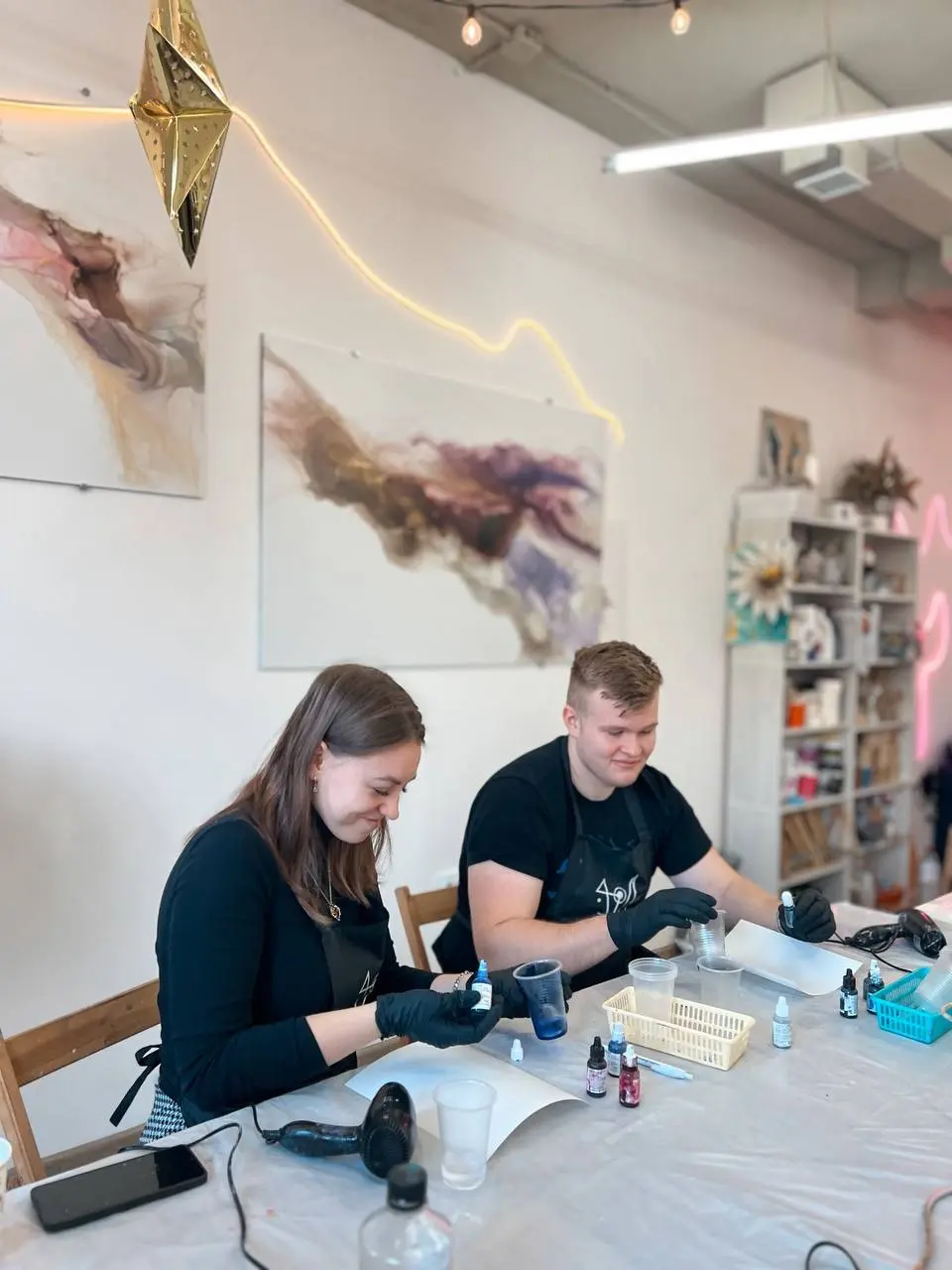 Медитативный процесс создания воздушной вуали