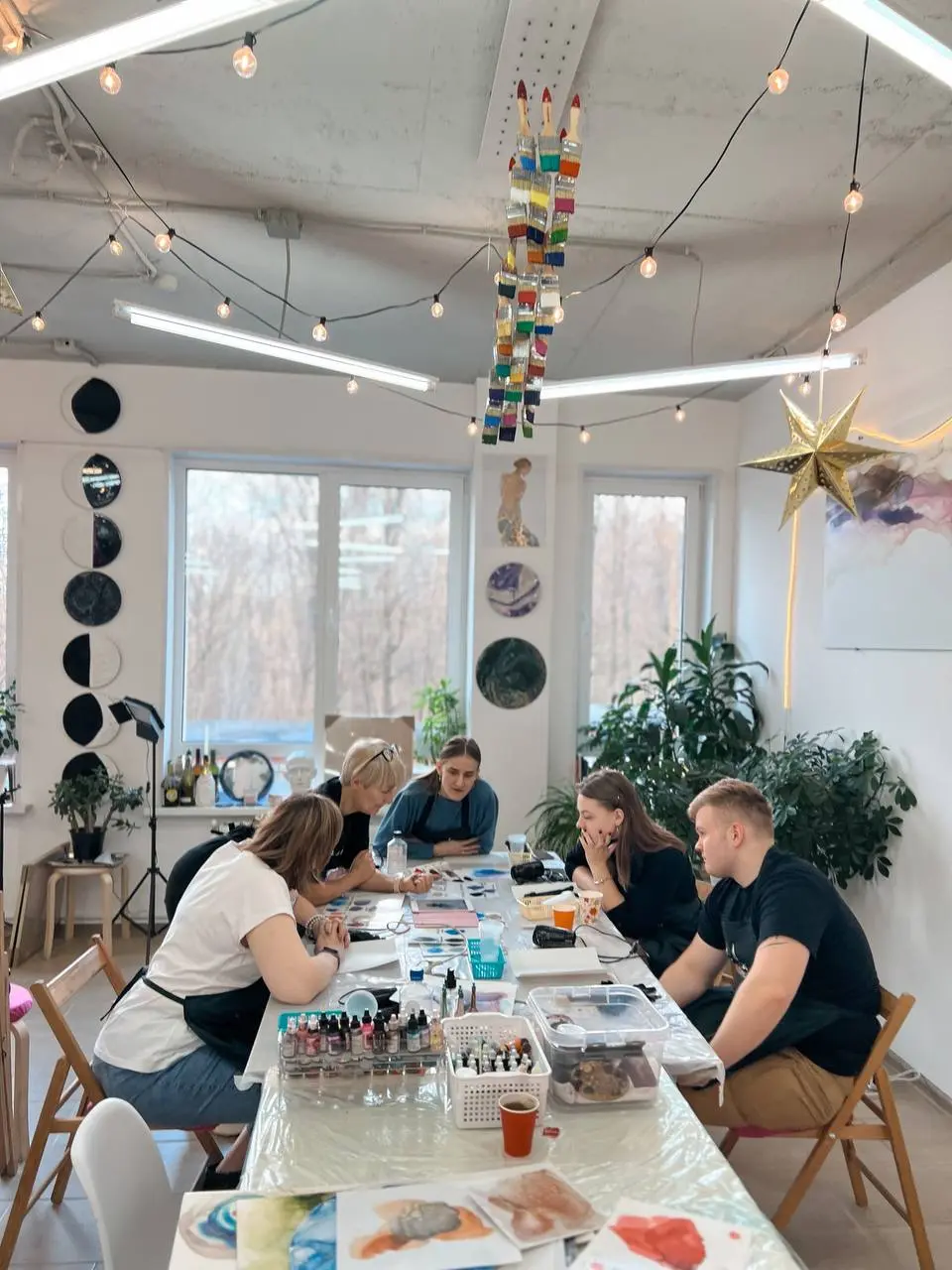 Медитативный процесс создания воздушной вуали