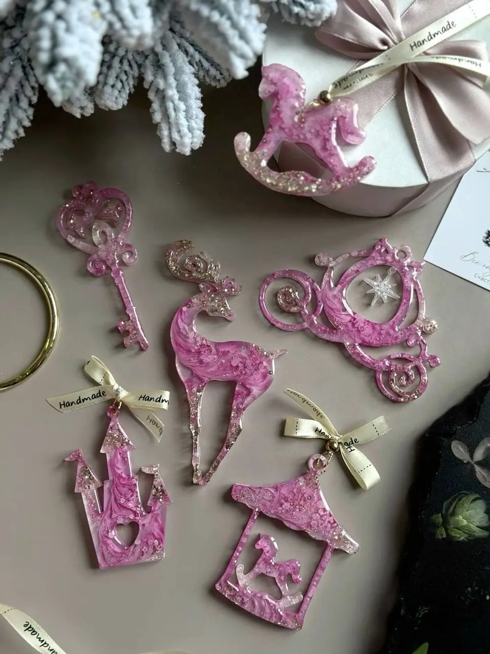 Ёлочные игрушки из эпоксидной смолы