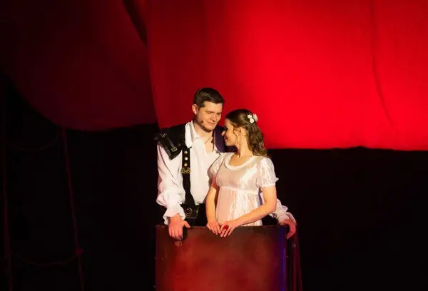 Алые паруса