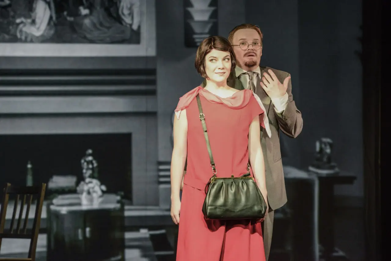 КАМЕРА ОБСКУРА