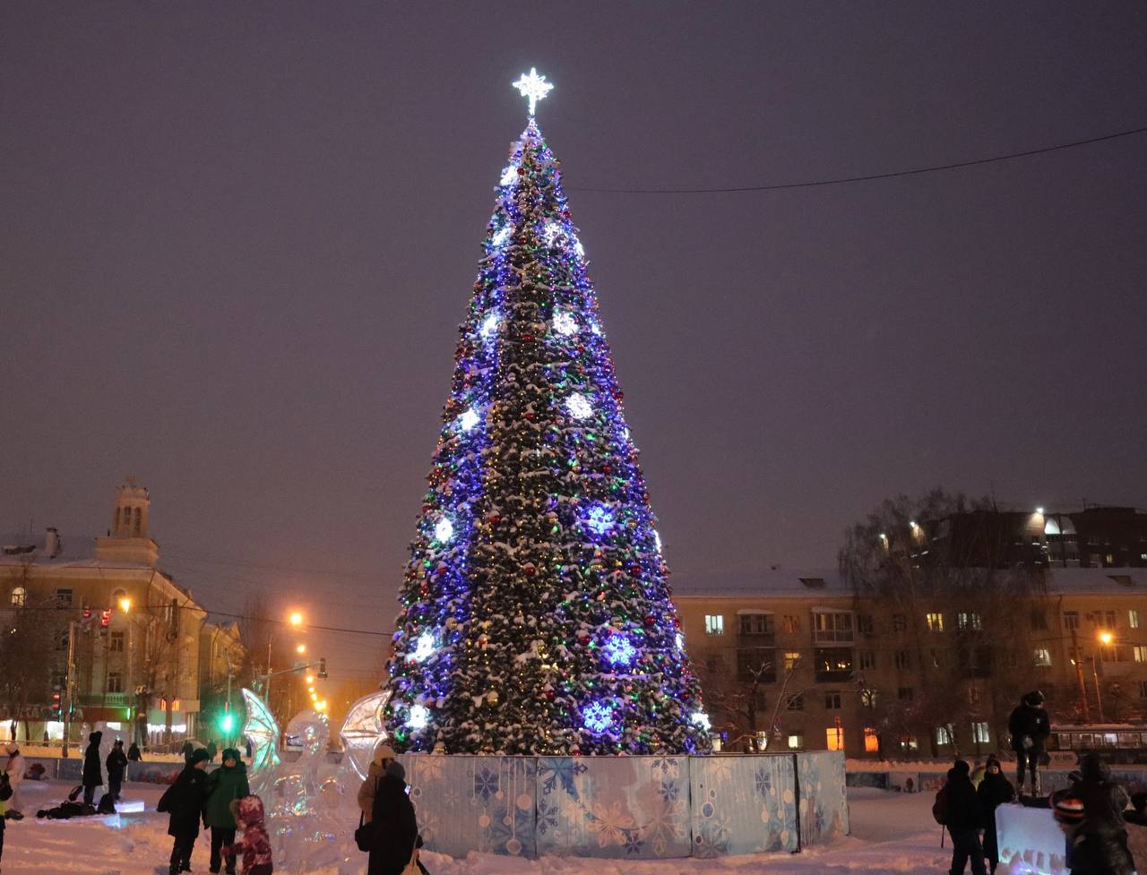 Открытие ледового городка у Культурного центра «Эльмаш»
