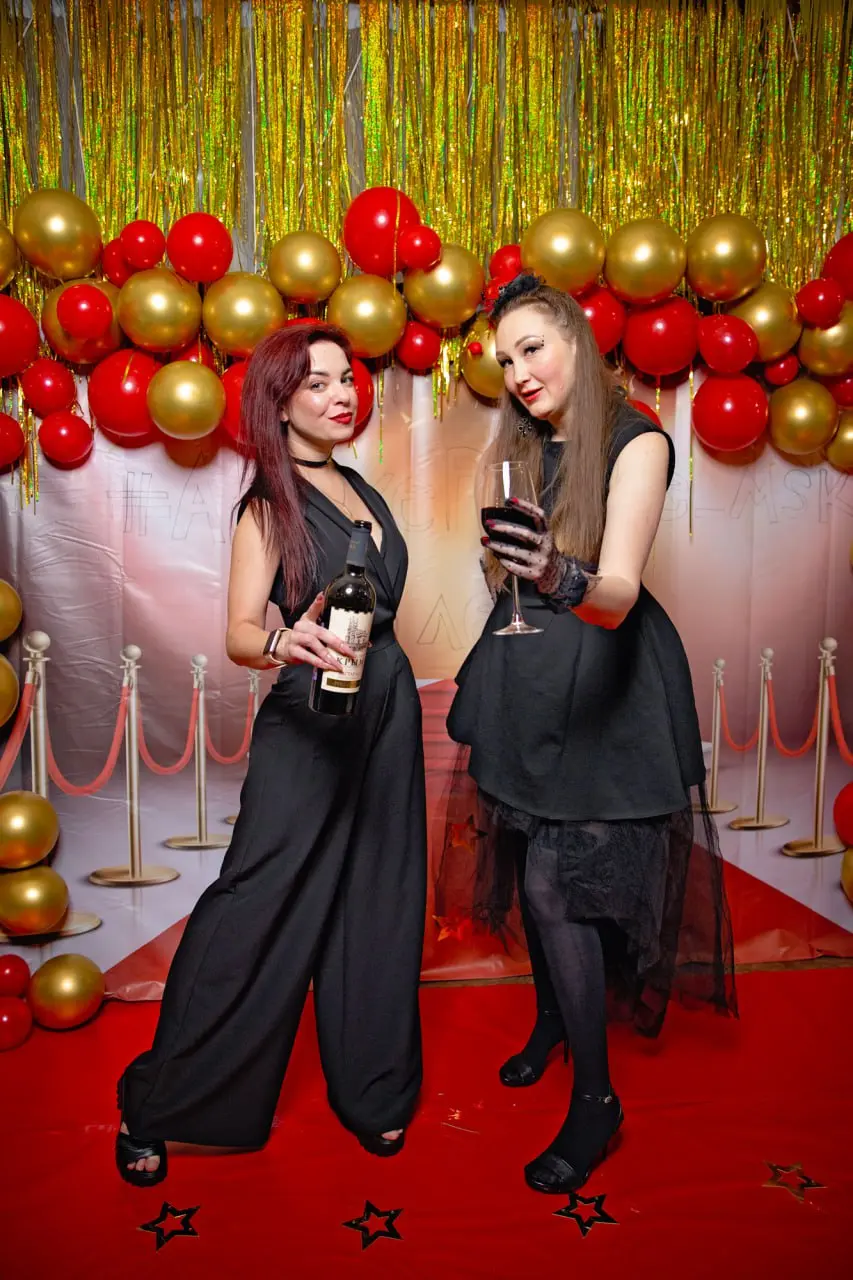 Квартирник-АntiLoft “ПРЕ ПАТИ НОВЫЙ ГОД в ТРОПИКАХ!!!